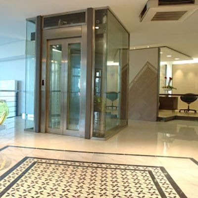 Пътнически асансьори с машинно помещение